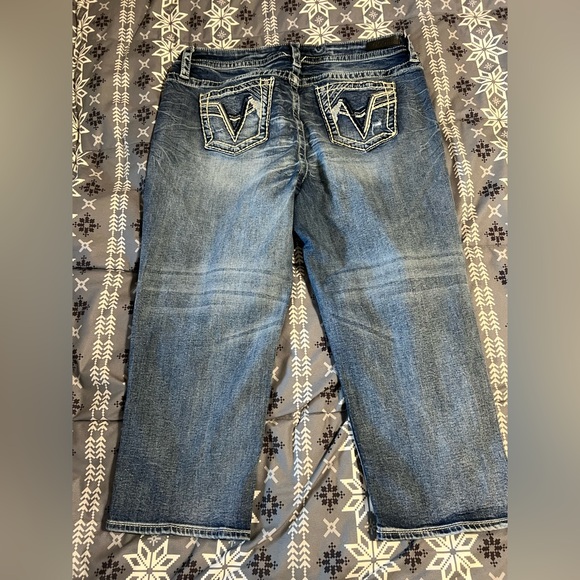 Vigoss Blue Denim Capris - Picture 5 of 5